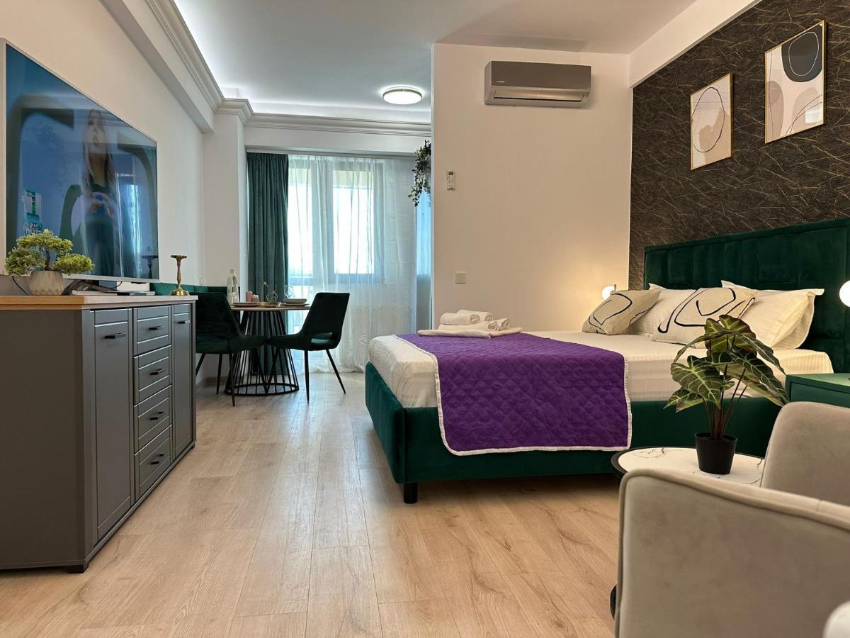 Lazar Towers Studios & Apartments Near Palas Ясси Екстер'єр фото