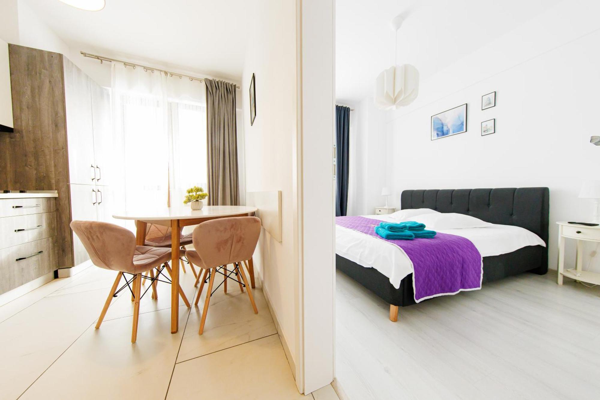 Lazar Towers Studios & Apartments Near Palas Ясси Екстер'єр фото