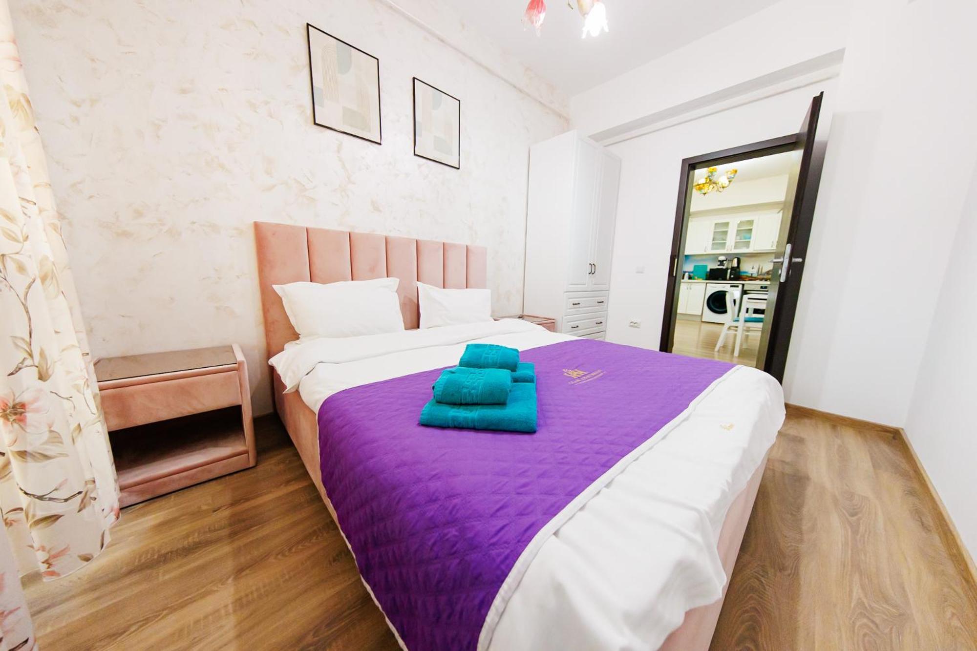 Lazar Towers Studios & Apartments Near Palas Ясси Екстер'єр фото